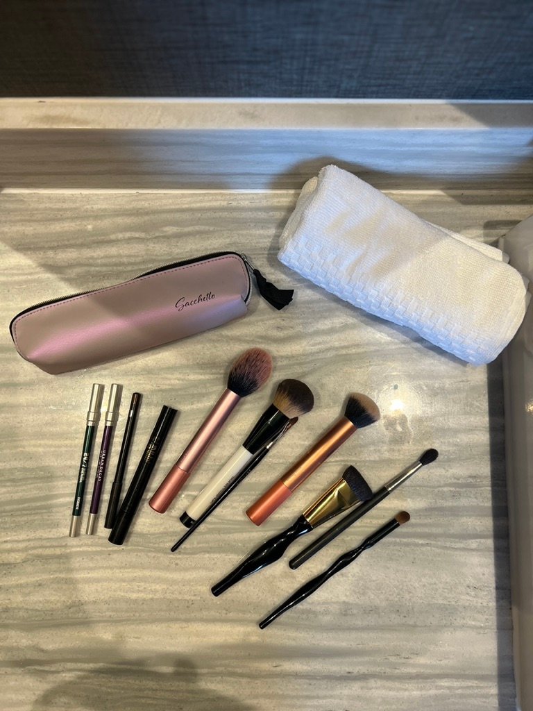 C9D0C5BE-CCC9-4A6D-97D0-C9F386264706_1_105_c