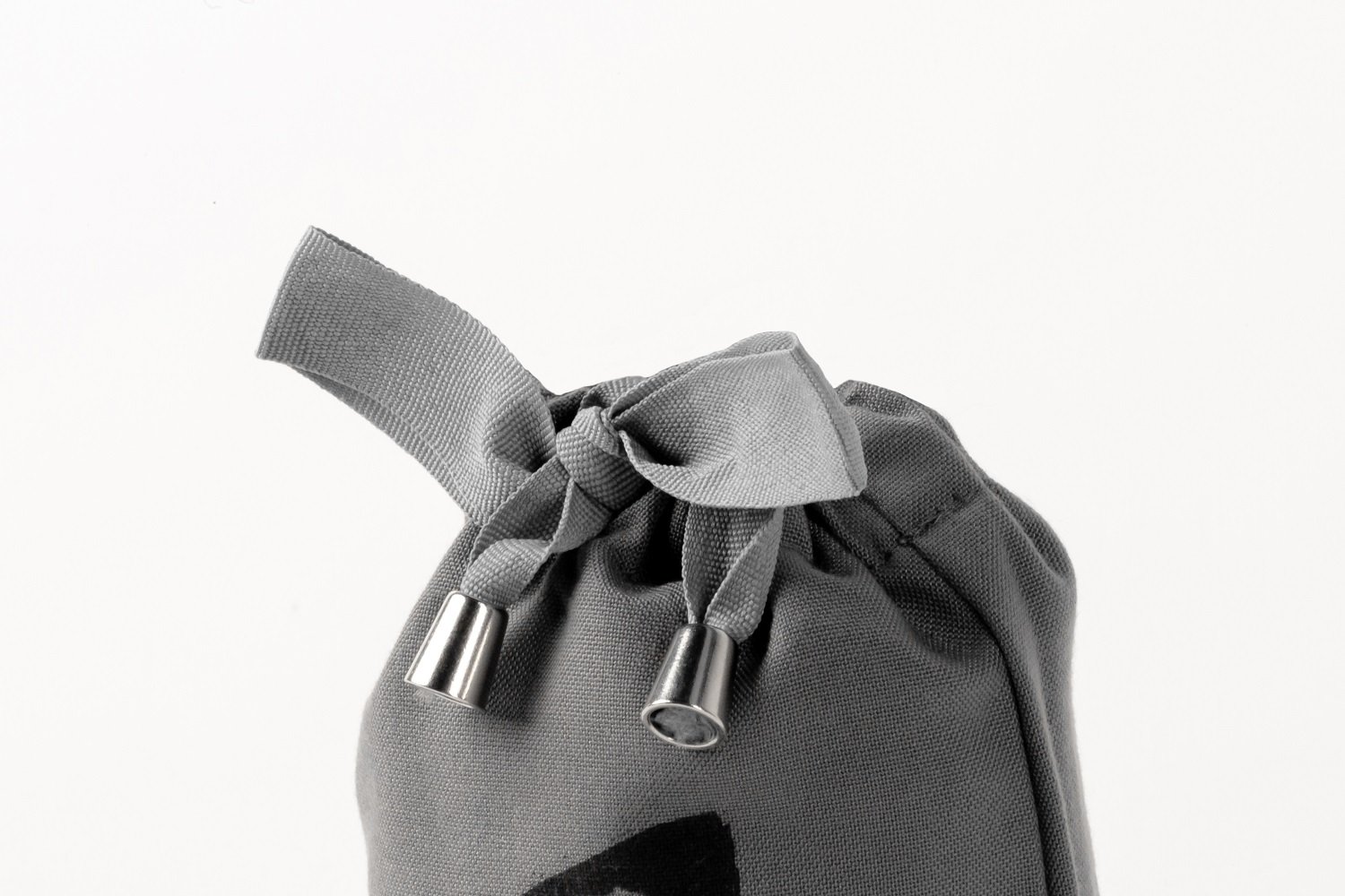 sacca-detalle-liston